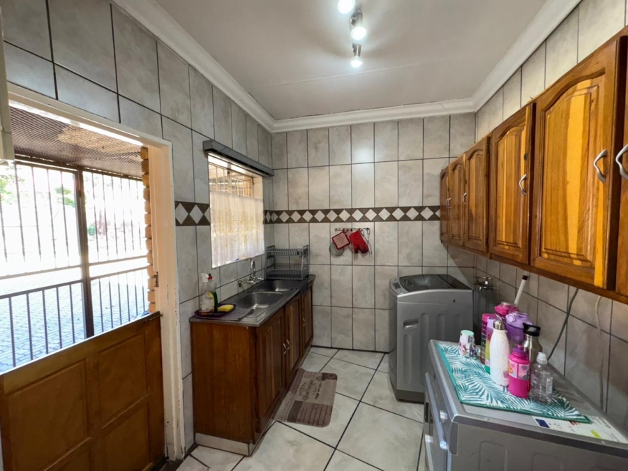3 Bedroom Property for Sale in Safari Gardens North West